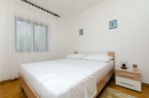 Apartment Jakov