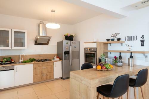 Exceptional Beachfront Holiday Villa On Kor?ula Island