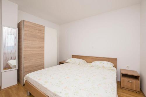 Apartment Ante