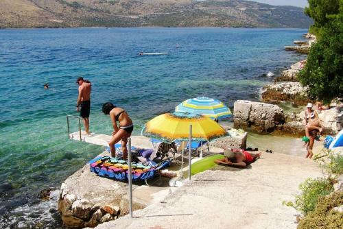 Apartments ?eki - 20m From Sea