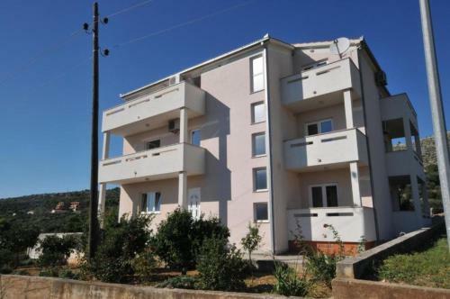 Apartments ?ar - Free Parking