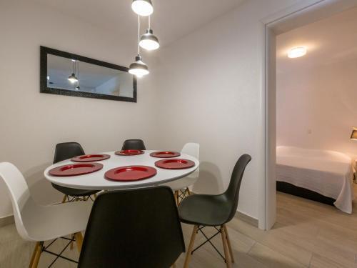 Apartments Azzaro