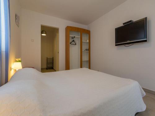 Apartments Azzaro
