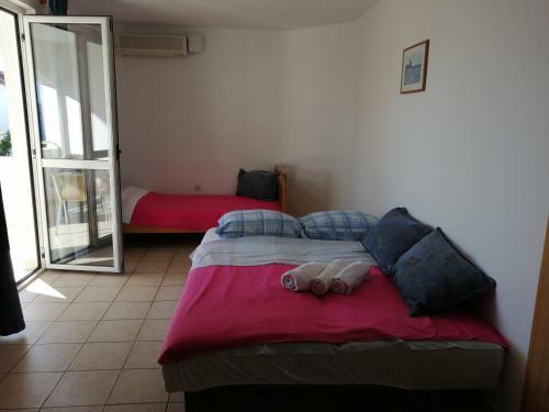 Family Apartments With See View