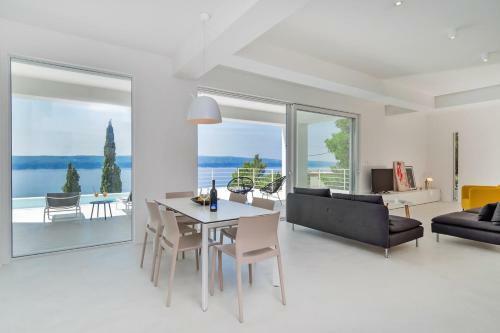 Villa V - Private Pool, Special Location & Surroundings