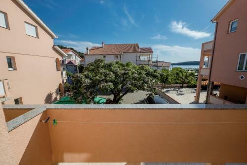 Hostal Apartments Palit Rab