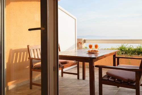 Spila Beach Apartments