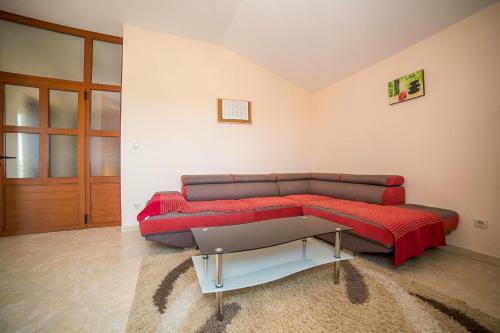 Apartments Ivo Kastel Luksic