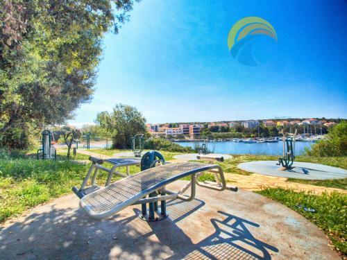 Apartments By The Sea 750