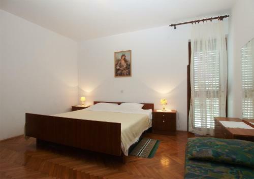 Apartments Evelina 1057