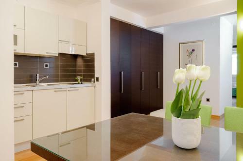 Villa Primortic - 7 Bedroom Villa - Great Pool Area - Perfect For Larger Groups
