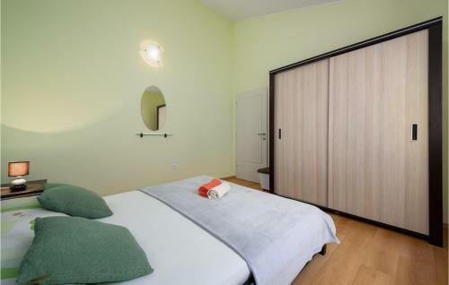 Three-bedroom Holiday Home In Kmacici
