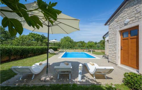 Three-bedroom Holiday Home In Kmacici