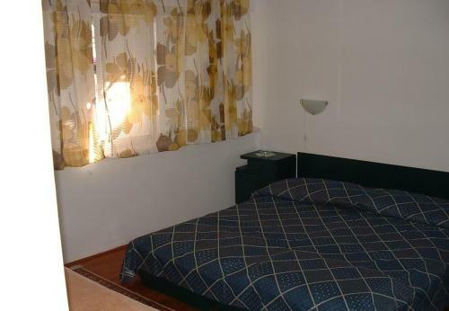 Apartment Zarko - 20 M From Beach