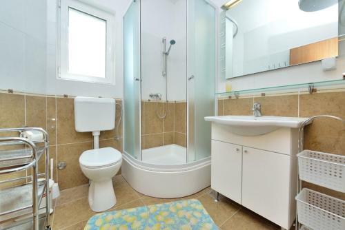 Apartments Ljuba - 200m From Beach