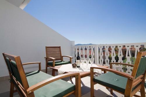 Hostal Apartments Tomo - Open Pool