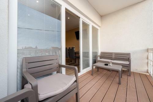 Hostal Apartments Tomo - Open Pool