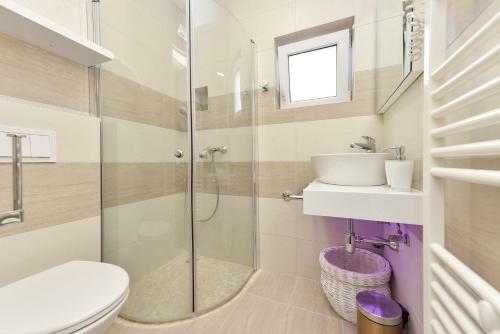 Hostal Apartments Tomo - Open Pool