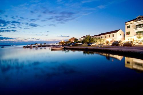 Apartment In Suko?an With Balcony, Air Conditioning, Wifi (4941-2)