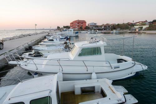 Hostal Apartments Dona