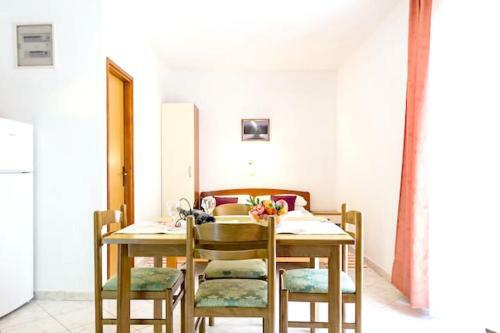 Apartamento Studio In Zavala With Wifi