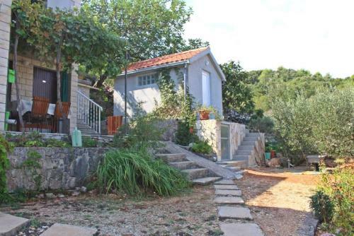 Apartments Drasko - Calm & Quiet