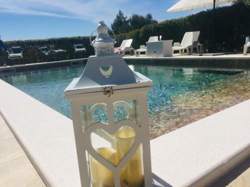 Apartments Pool - Pool And Grill