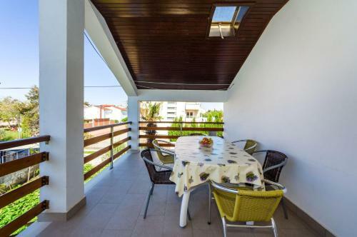 Apartment Matkos - Garden & Terrace