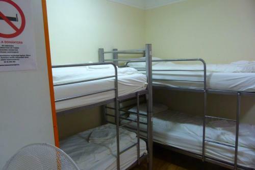 Center Hostel And Guest House