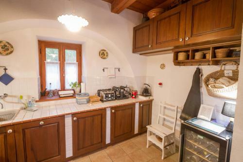 Hostal Gella K�ria