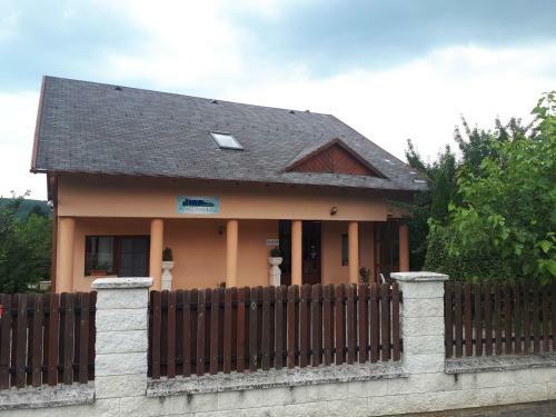 Bianka Apartmanh�z