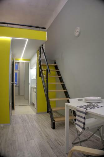 Hild-1 Apartments