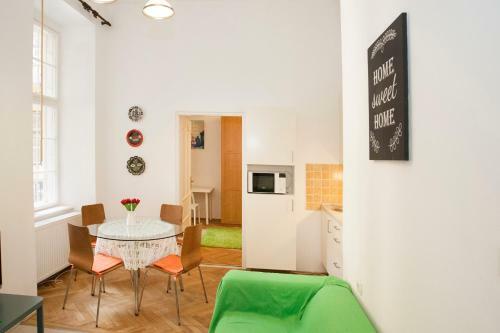 Carolyn Apartman In The Old City