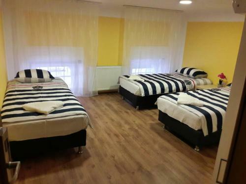 Hostal Deniz Pension