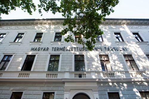 Apartamento Budapest Central, The Book Room