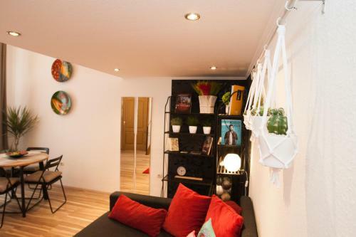 Apartamento Simona - Lovely Studio In The Downtown .