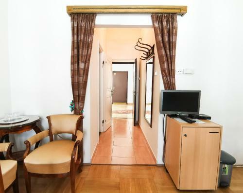 Hotel Monarchy Residence