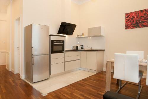 Anna Apartment