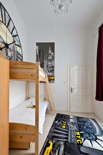 Metropolis Hostel