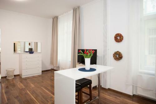 Rafaella Apartment