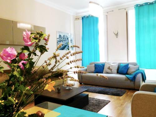 Wonder Deer Luxury Apartment At The Opera Contactless Check-in