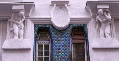 Blue Rose Apartment