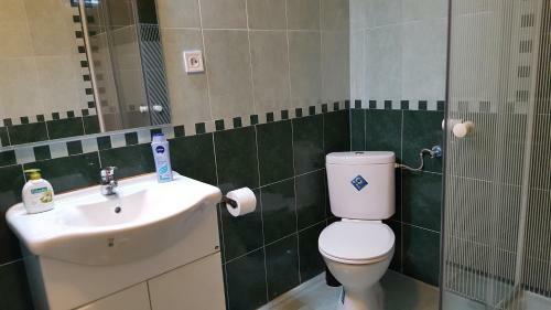 Hostal Premier Inn Apartments