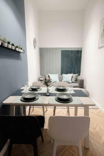 Central & Quiet Apartment With A/c