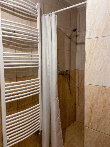 Monzi Apartmanh�z