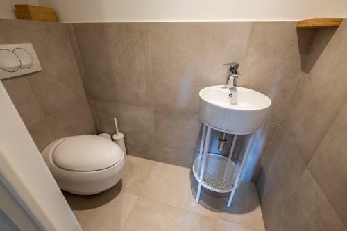 Hotel Almalomb Apartman