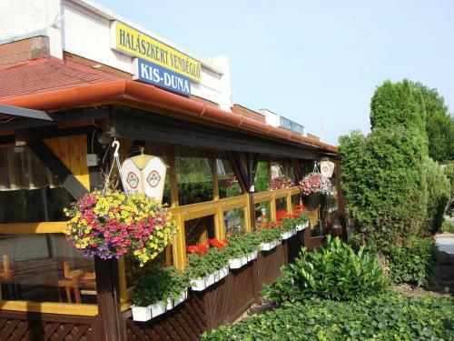 Kis-duna Motel & Camping