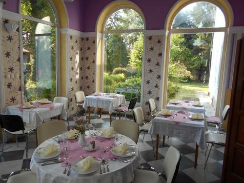 Bed & Breakfast F�bi�nics Kast�ly Misefa