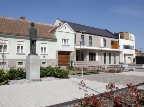 Brick Apartmanok