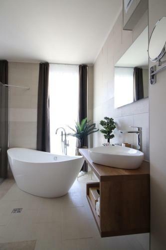 Hotel Baobab Suites
